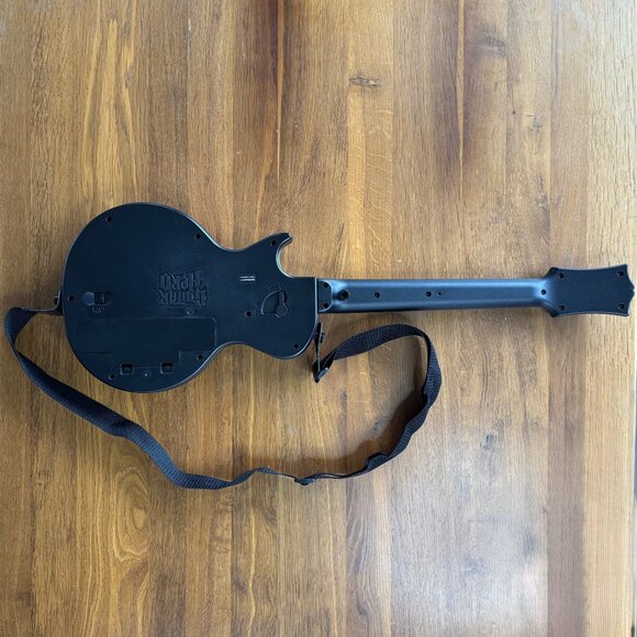 GUITAR HERO III 3 Nintendo Wii Legends Of Rock Bundle Game & Controller Box EUC - Picture 9 of 13